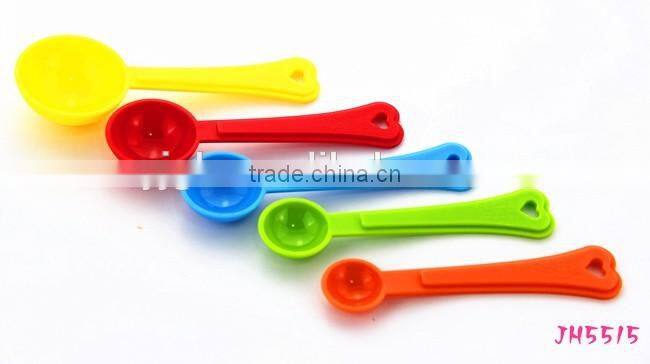 JH5515 5pc plastic measuring spoon
