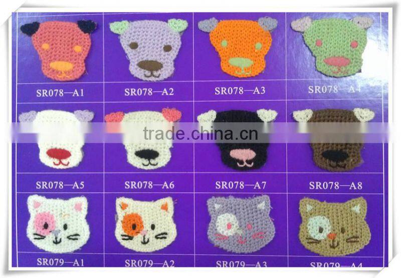 Best sell customized machine embroidered patches for garments clothing