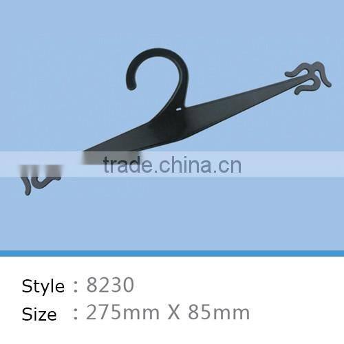 wholesale fashion design plastic clothes hanger for underwear and bra