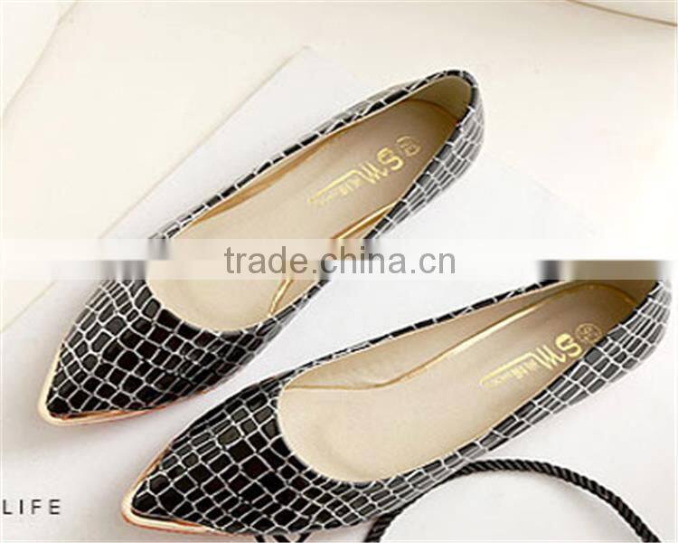 Plastic china flat shoes slipper foot therapy massaging shoes made in China XT-DA0957