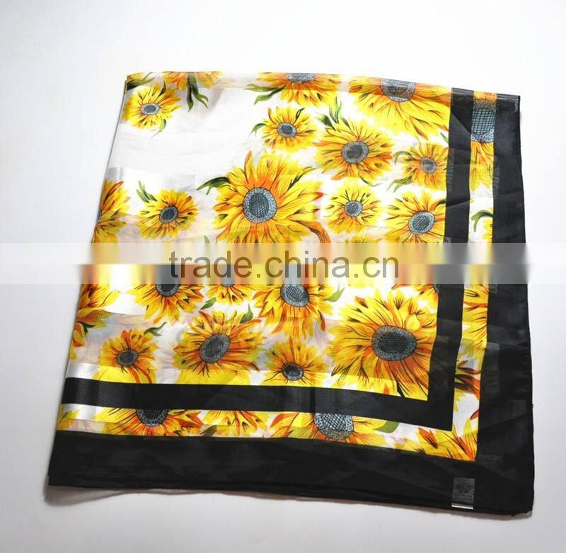 Fashion design 100%polyester scarf printed lady scarf