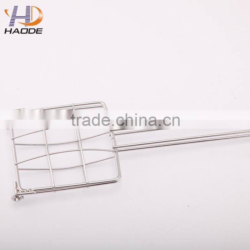 Safe food grade non-stick bbq grill wire mesh with wooden handle