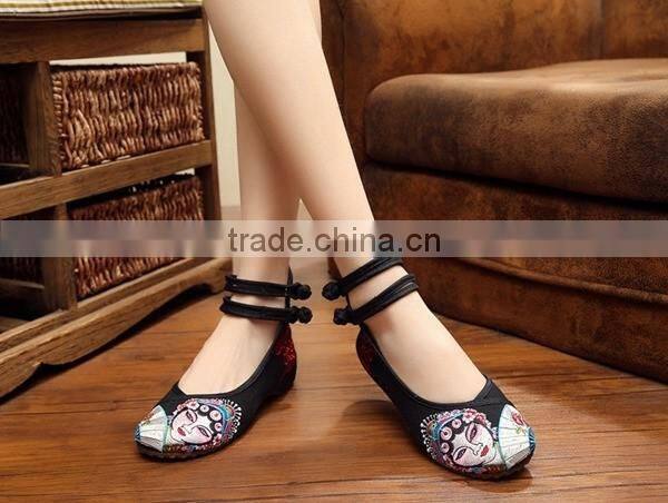Women Casual Buckle Strap Old Beijing Shoes Pointed Toe Peiking Opera Embroidered Ladies Cotton Flats Oxford Sole No logos