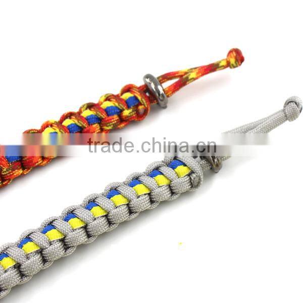 fashin paracord bracelet with metal closure
