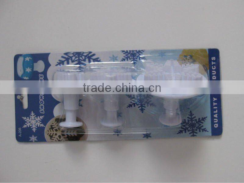 snowflake cutters bakery tools
