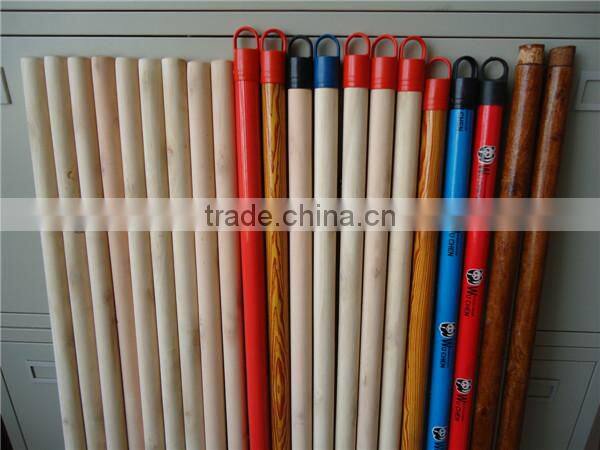 natural round wooden sticks
