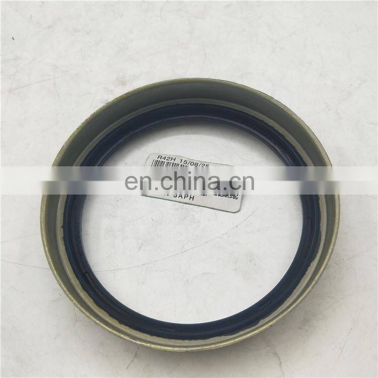 PAT Front Axle Hub Wheel Oil Seal 90312-T0001,90080-37030 For Hilux