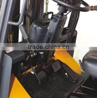 AC Motor mini four wheels electric forklift truck 2.5tons 6m