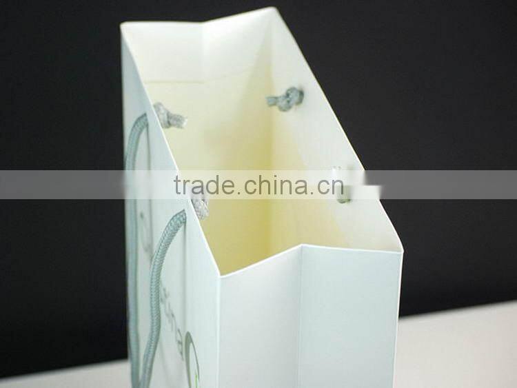 New Hot Fashion best belling fashion cloth paper bag