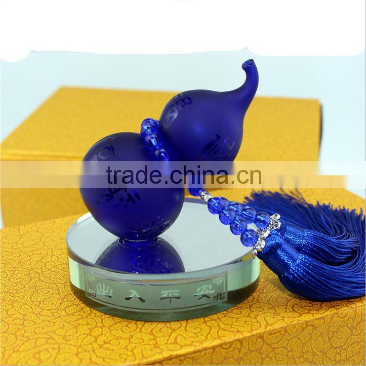 2016 new design empty crystal car perfume bottle