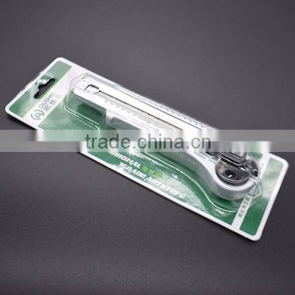 five pcs blades two-tone sliding utility knife with fasten lock on the back