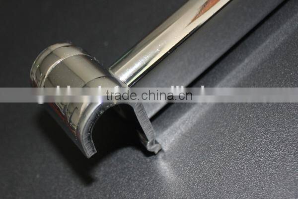 Metal hook to hang clothes