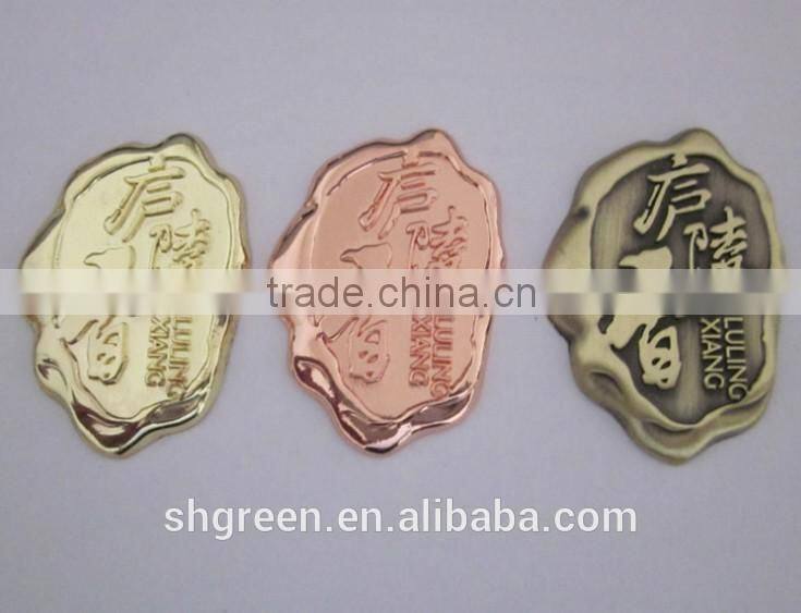 Chic shiny golden metal swing tag for plastic product