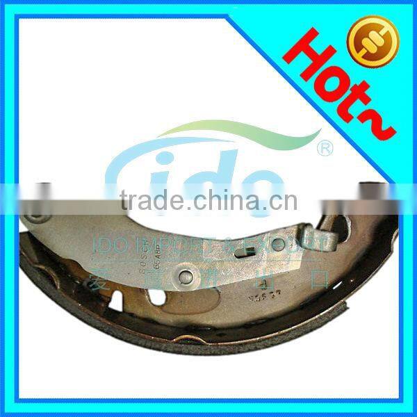 Chinese ceramic brake shoe set for Renault clio Dacia Logan 6001551409 7701206429 7701207178 6001551413