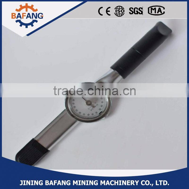 Dial pointer torque wrench