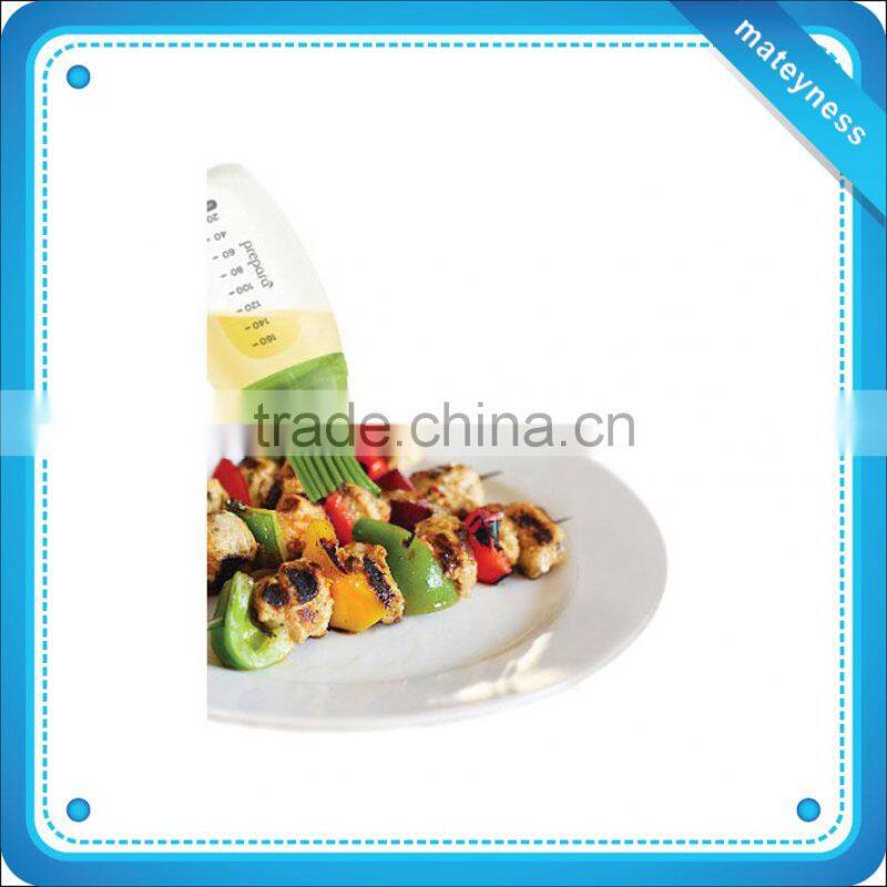 BBQ brush with chefs bottle kit