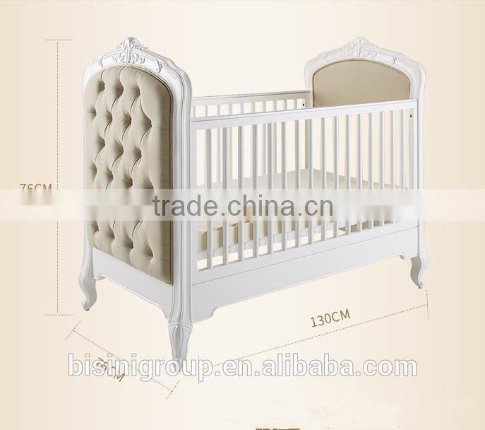French Style Elegant Portable Baby Bed, Environmental Wooden Baby Crib
