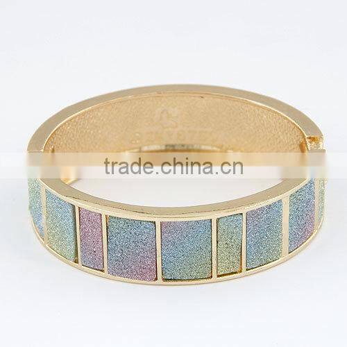 In stock marvelous gorgeous delicate cubic zirconia bracelet, heavy kundan jewelry set, alloy bangle