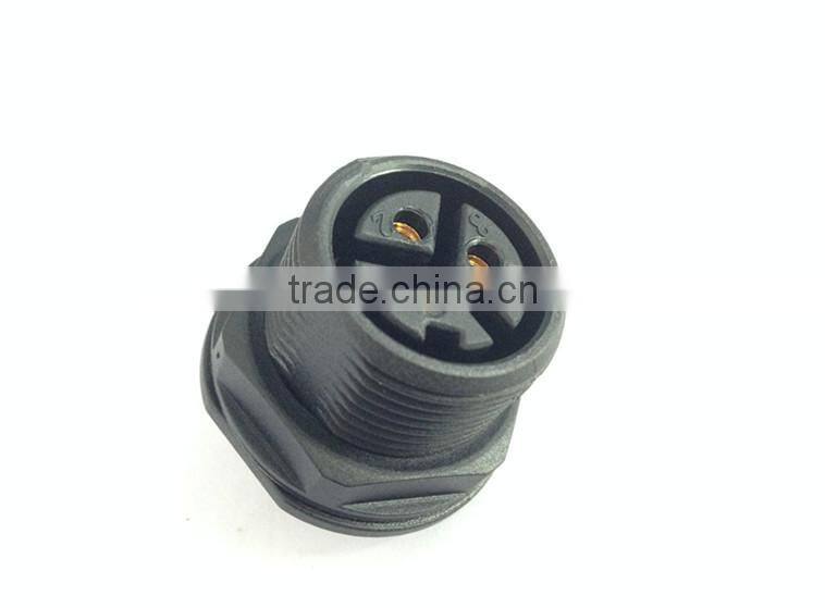 TUV UL Approved LLT 3 pole female panel mounted waterproof cable connector
