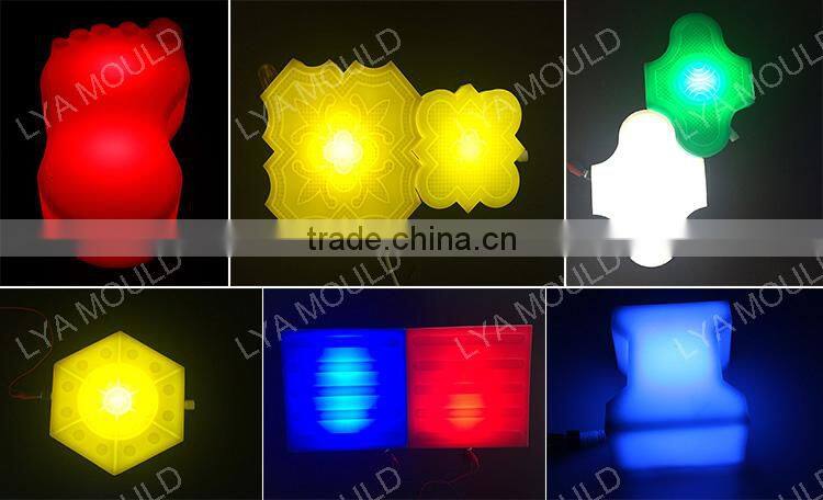 Low investment easy operation solar street lights pole design