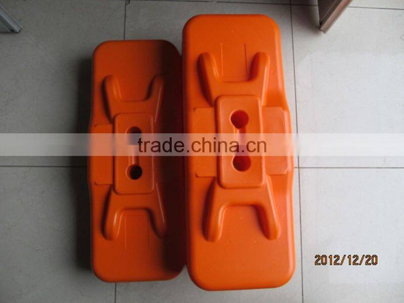 2016 the best selling Orange HDPE outdoor fencing feet/foot/base