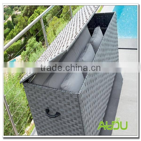 Wedge Waterproof Box Cushion