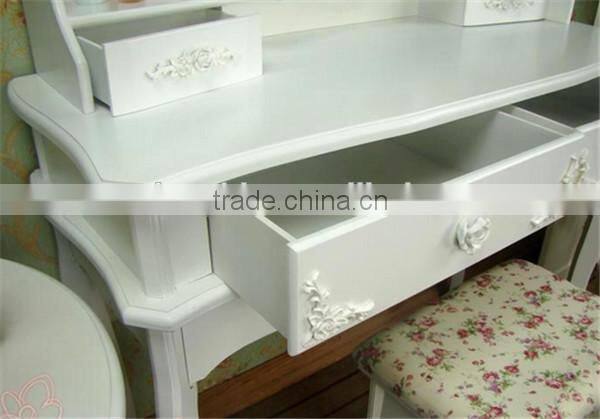 Hand Painted Apartment Bedroom Dressers Modern White Color Dresser With Stool Princess Makeup Table K/D Dresser Package 90*38*1
