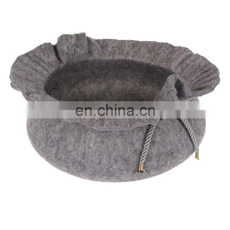 Wholesale Luxury Elegant Modern Outdoor Princess Wicker Felt Felted Wool Bamboo Cave Radiator Soft Furniture Cat Scratcher Bed