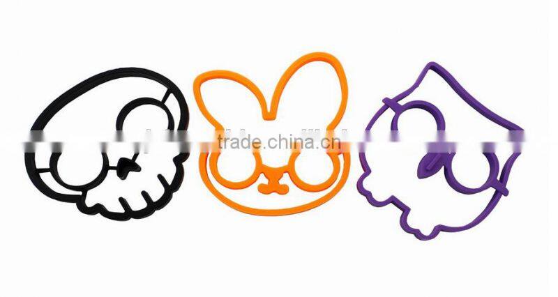 Hot sale food grade FDA and LFGB human shape silicone egg ring moulds kitchen products