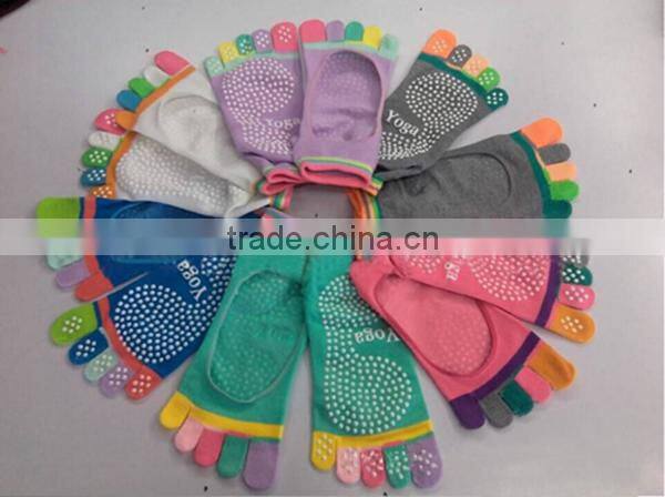 Amazon Supplier Non Slip Full Toe Women Cotton Pilates Strong Grip Non Slid Yoga Socks