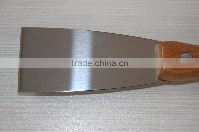 Long wooden handle putty knife / construction tools