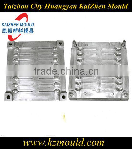 Plastic spoon mould