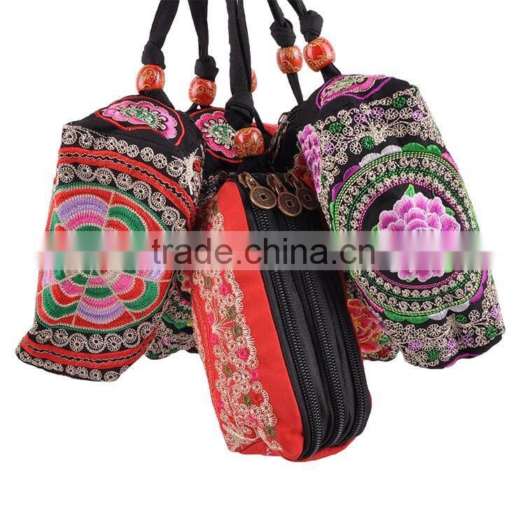 Good feedback wallet with 3 zipper wholesale embroidery clutch bags wallet with tassel