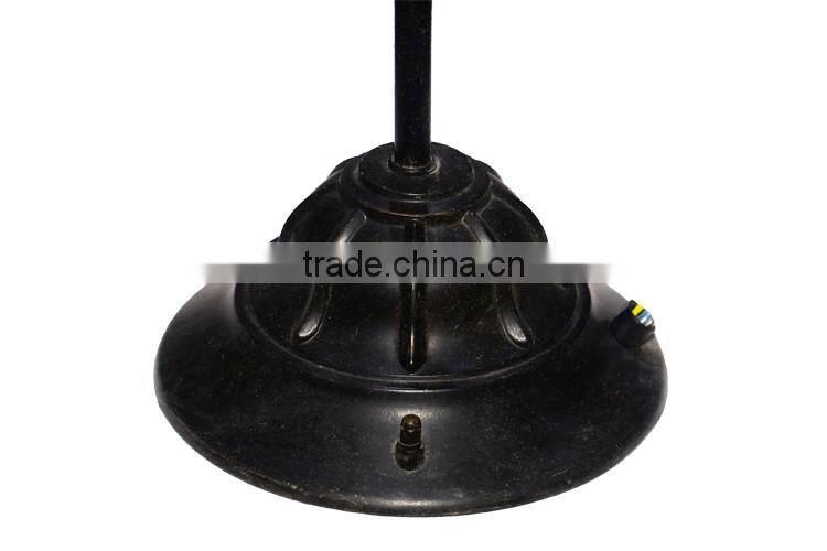 Hot sale high quality energy saving garden pole light