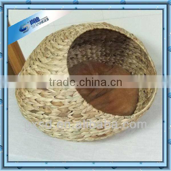 eco-friendly natural water hyacinth pet basket