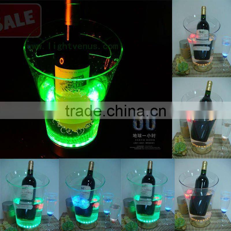 bottle holder with ice bucket