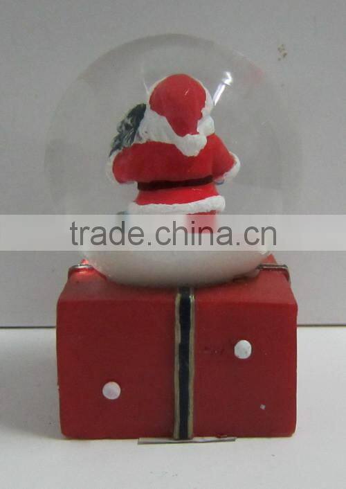 Small snow globe with resin base