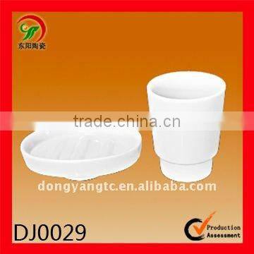 2 pcs ceramic bathroom set