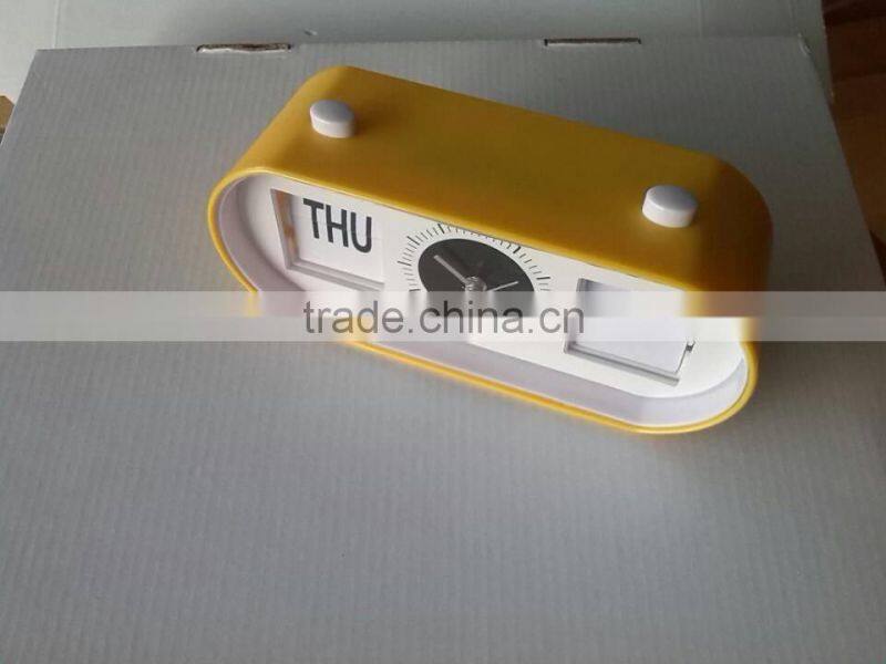 Flip-Date Retro Alarm Clock With Calendar/date table clock/table alarm clock