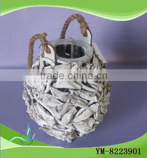 Outdoor Decor Wood Lantern With Antique Shape