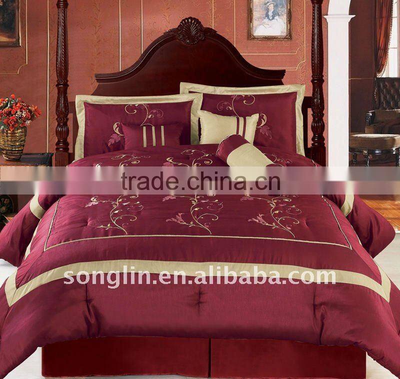 7Pcs Embroideried Comforter Set