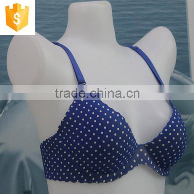 2016 The soft seamless dot laser cut lingerie