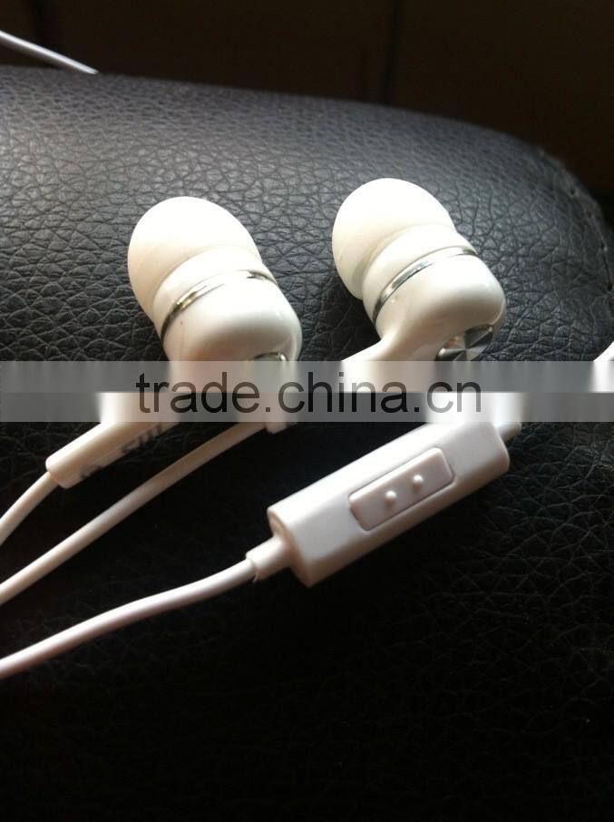 Mobile earphone for cellphone