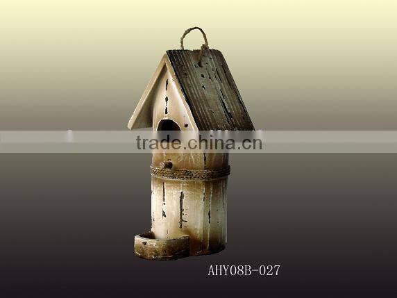classic barrel house shape wood birdcage