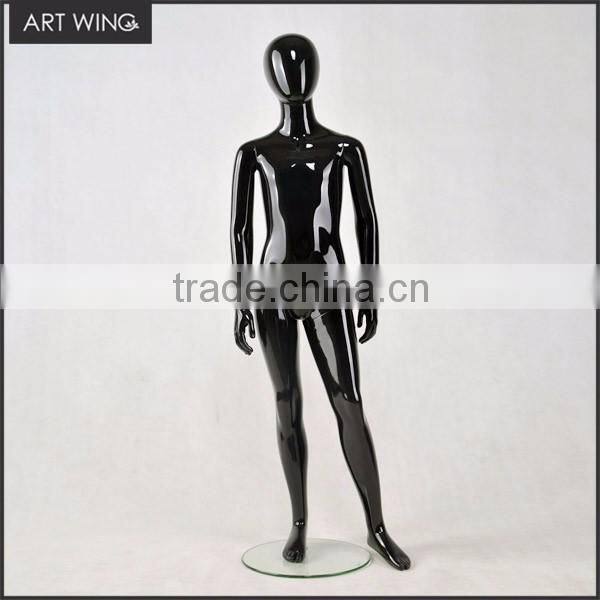 kids models manikin clothes display in stores