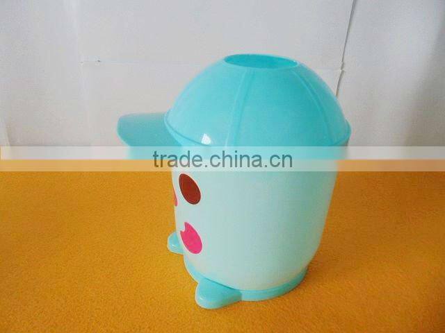 Animal shape table plastic dust bin with hat