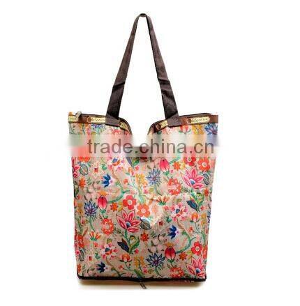 Foldable nylon shopping bag