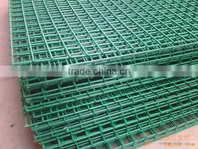 PVC coated wire mesh fence panels in 6 gauge