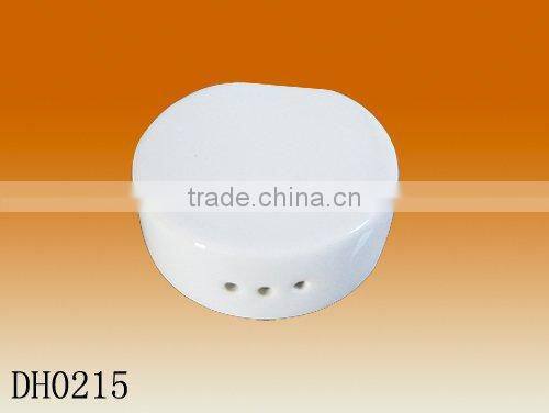 pure white porcelain salt & pepper shaker set