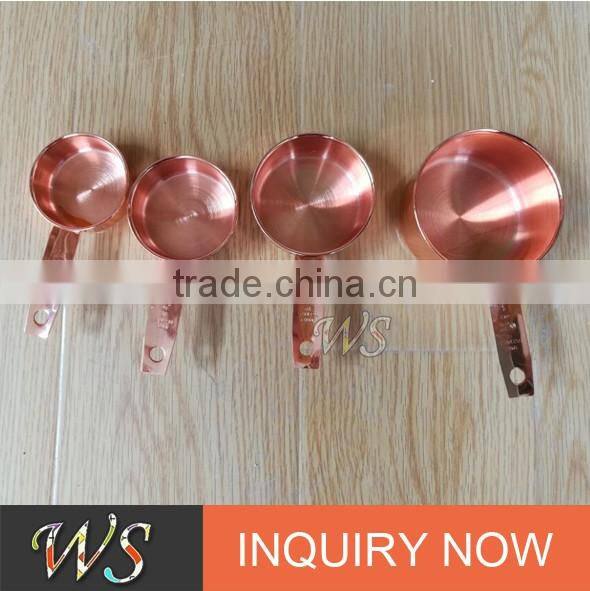WS-H04 Copper color metal measuring cup with wooden handle